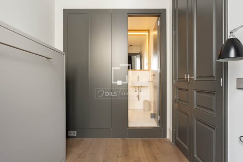 4 bedrooms apartment for sale in Barcelona, Catalonia, Spain № 4378 - photo 25