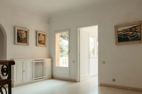 Купить дом в Сан-Андреу-де-Льяванерес, Испания с 8 комнат, 606м², № 7663 - фото 21