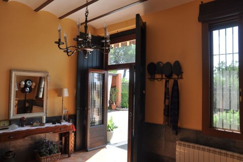 Купить дом в Матаро, Испания с 6 комнат, 380м², № 7665 - фото 8