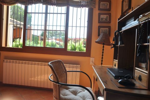 Купить дом в Матаро, Испания с 6 комнат, 380м², № 7665 - фото 15