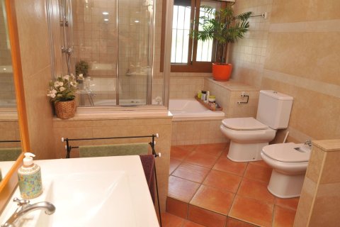 Купить дом в Матаро, Испания с 6 комнат, 380м², № 7665 - фото 27