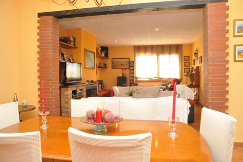 Купить дом в Матаро, Испания с 6 комнат, 380м², № 7665 - фото 10