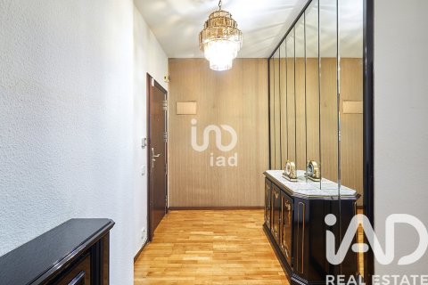Apartamento de 4 dormitorios en venta en Barcelona, Cataluña, Spain № 7434 - foto 13