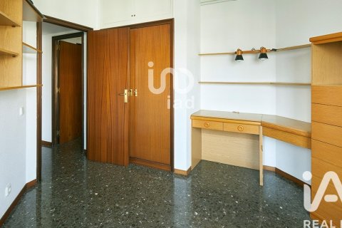 Apartamento de 4 dormitorios en venta en Barcelona, Cataluña, Spain № 7434 - foto 26