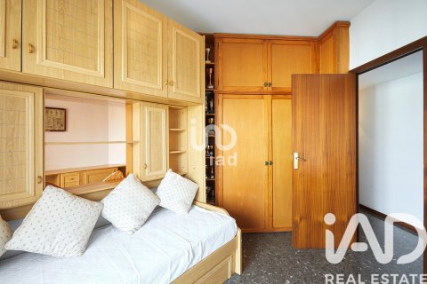 Apartamento de 4 dormitorios en venta en Barcelona, Cataluña, Spain № 7434 - foto 28