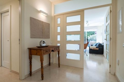 Apartamento de 4 dormitorios en venta en Sitges, Barcelona, Cataluña, Spain № 7104 - foto 8