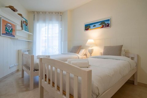 Apartamento de 4 dormitorios en venta en Sitges, Barcelona, Cataluña, Spain № 7104 - foto 28
