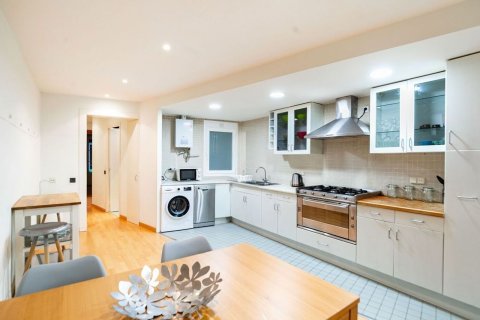1 bedroom apartment for sale in Barcelona, Catalonia, Spain № 7108 - photo 23