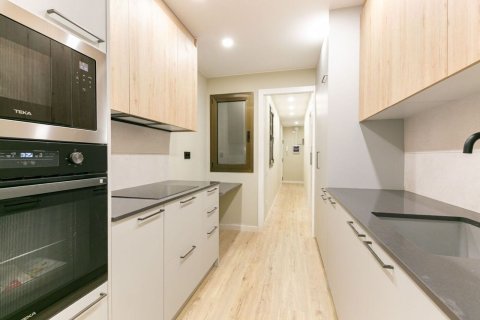 Купить квартиру в Барселона, Испания с 3 комнаты, 58м², № 7107 - фото 15