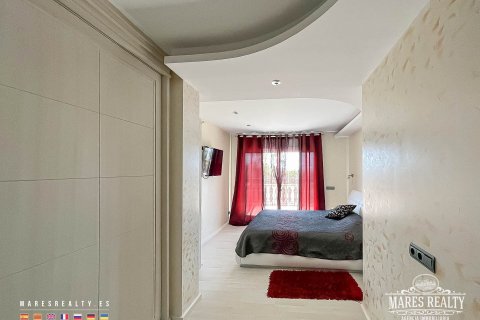 Villa de 4 dormitorios en venta en Condado del Jaruco, Gerona, Cataluña, Spain № 979 - foto 13