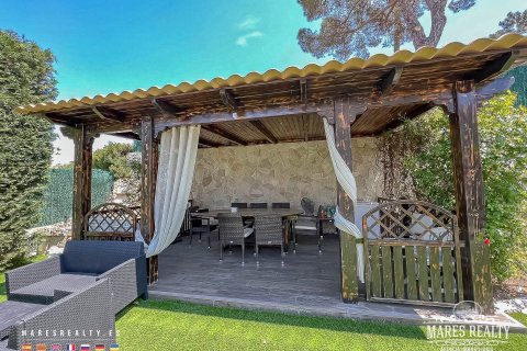 Villa de 4 dormitorios en venta en Condado del Jaruco, Gerona, Cataluña, Spain № 979 - foto 2
