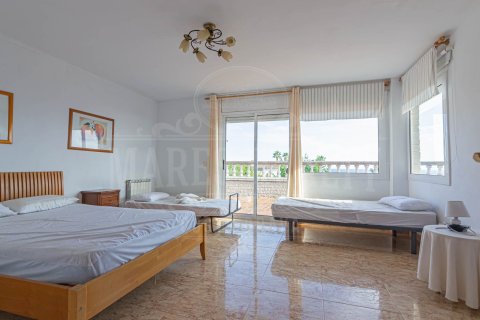 Villa de 8 dormitorios en venta en Lloret de Mar, Gerona, Cataluña, Spain № 976 - foto 17