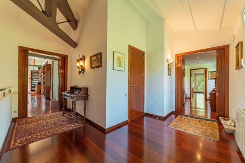 5 bedrooms house for sale in Arenys de Munt, Barcelona, Catalonia, Spain № 7661 - photo 25