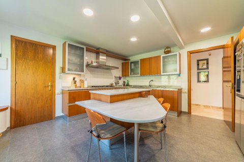 5 bedrooms house for sale in Arenys de Munt, Barcelona, Catalonia, Spain № 7661 - photo 7