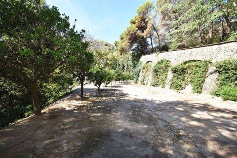 12 bedrooms house for sale in Barcelona, Catalonia, Spain № 7662 - photo 26