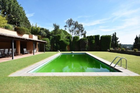 12 bedrooms house for sale in Barcelona, Catalonia, Spain № 7662 - photo 23