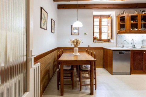 Сasa de 8 dormitorios en venta en Barcelona, Cataluña, Spain № 7660 - foto 25