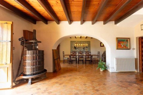 Сasa de 8 dormitorios en venta en Barcelona, Cataluña, Spain № 7660 - foto 16