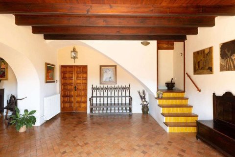 Сasa de 8 dormitorios en venta en Barcelona, Cataluña, Spain № 7660 - foto 15
