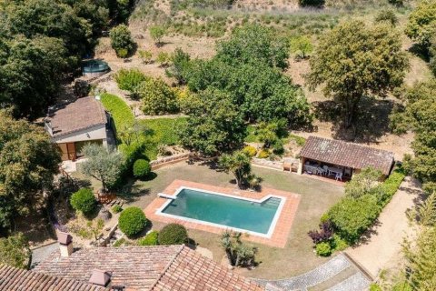 Сasa de 8 dormitorios en venta en Barcelona, Cataluña, Spain № 7660 - foto 5