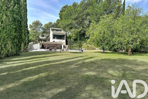 Сasa de 6 dormitorios en venta en Olivella, Barcelona, Cataluña, Spain № 7408 - foto 26