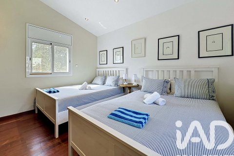 Сasa de 6 dormitorios en venta en Olivella, Barcelona, Cataluña, Spain № 7408 - foto 9
