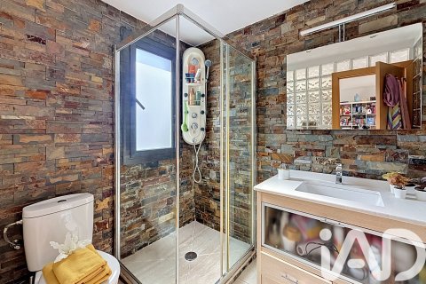 Dúplex de 3 dormitorios en venta en Montornès del Vallès, Barcelona, Cataluña, Spain № 7411 - foto 26