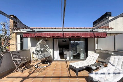 Dúplex de 3 dormitorios en venta en Montornès del Vallès, Barcelona, Cataluña, Spain № 7411 - foto 2