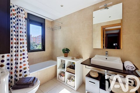 Dúplex de 3 dormitorios en venta en Montornès del Vallès, Barcelona, Cataluña, Spain № 7411 - foto 10