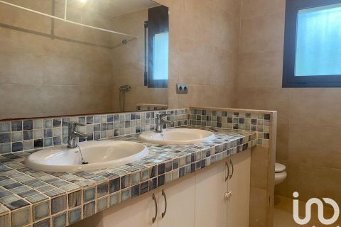 Сasa de 4 dormitorios en venta en El Catllar, Tarragona, Cataluña, Spain № 5032 - foto 16