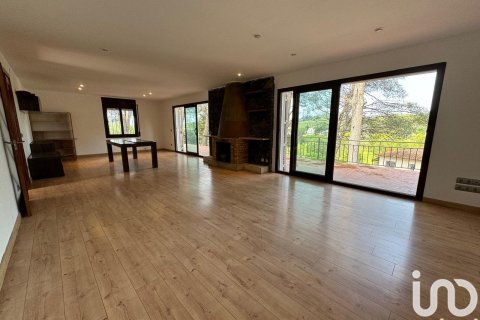 Сasa de 4 dormitorios en venta en El Catllar, Tarragona, Cataluña, Spain № 5032 - foto 8