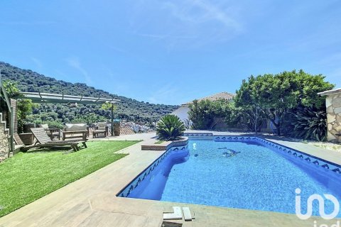 Сasa de 4 dormitorios en venta en Sant Fost de Campsentelles, Barcelona, Cataluña, Spain № 5031