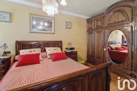 Сasa de 4 dormitorios en venta en Sant Fost de Campsentelles, Barcelona, Cataluña, Spain № 5031 - foto 14