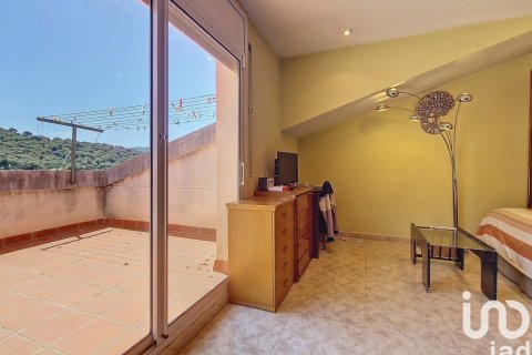 Сasa de 4 dormitorios en venta en Sant Fost de Campsentelles, Barcelona, Cataluña, Spain № 5031 - foto 19