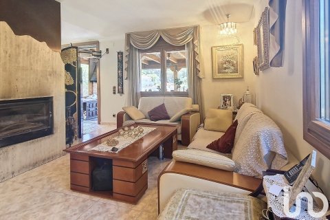 Сasa de 4 dormitorios en venta en Sant Fost de Campsentelles, Barcelona, Cataluña, Spain № 5031 - foto 6