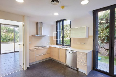 Villa de 4 dormitorios en venta en Sant Vicenc De Montalt, Barcelona, Cataluña, Spain № 4457 - foto 12