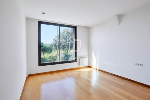 Villa de 4 dormitorios en venta en Sant Vicenc De Montalt, Barcelona, Cataluña, Spain № 4457 - foto 17