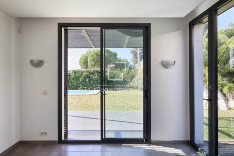 Villa de 4 dormitorios en venta en Sant Vicenc De Montalt, Barcelona, Cataluña, Spain № 4457 - foto 11