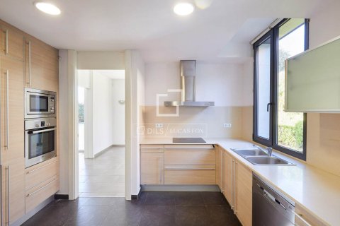 Villa de 4 dormitorios en venta en Sant Vicenc De Montalt, Barcelona, Cataluña, Spain № 4457 - foto 13