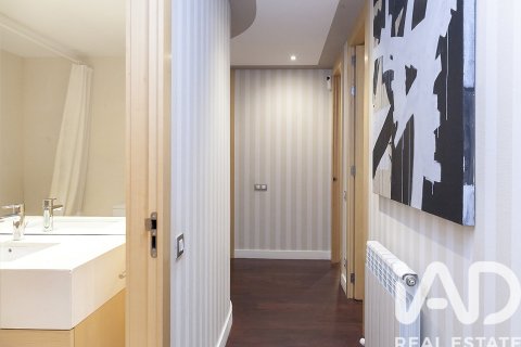 Dúplex de 5 dormitorios en venta en Barcelona, Cataluña, Spain № 4620 - foto 23