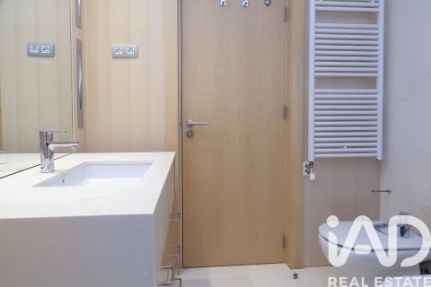 Dúplex de 5 dormitorios en venta en Barcelona, Cataluña, Spain № 4620 - foto 12