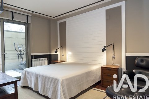Dúplex de 5 dormitorios en venta en Barcelona, Cataluña, Spain № 4620 - foto 24