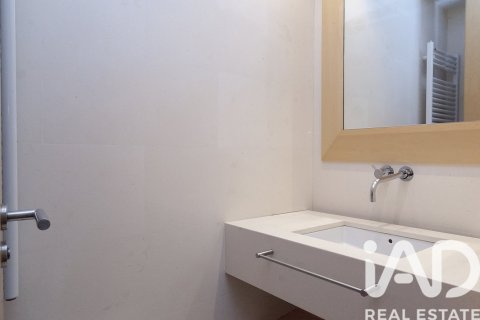 Dúplex de 5 dormitorios en venta en Barcelona, Cataluña, Spain № 4620 - foto 11