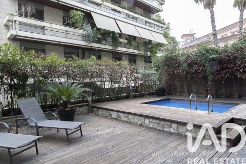 Dúplex de 5 dormitorios en venta en Barcelona, Cataluña, Spain № 4620 - foto 8