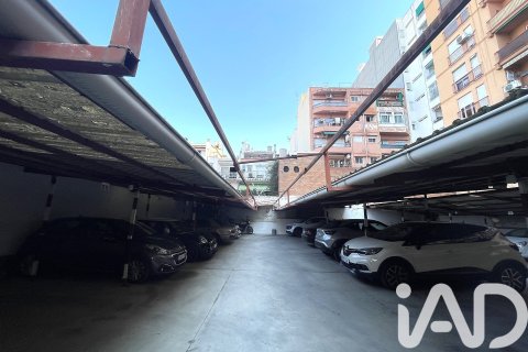 Parcela de 1064 m² en venta en Sabadell, Barcelona, Cataluña, Spain № 4619 - foto 6