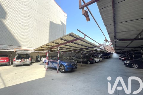 Parcela de 1064 m² en venta en Sabadell, Barcelona, Cataluña, Spain № 4619 - foto 5