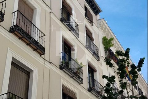 Propiedad comercial de 281 m² en venta en Sants-Montjuïc, Barcelona, Cataluña, Spain № 5165