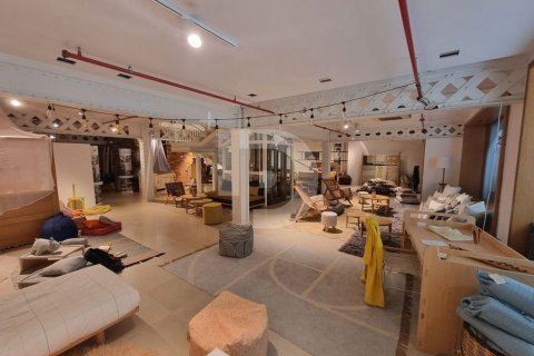 Propiedad comercial de 1016 m² en venta en Barcelona, Cataluña, Spain № 5164 - foto 4