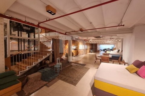 Propiedad comercial de 1016 m² en venta en Barcelona, Cataluña, Spain № 5164 - foto 7