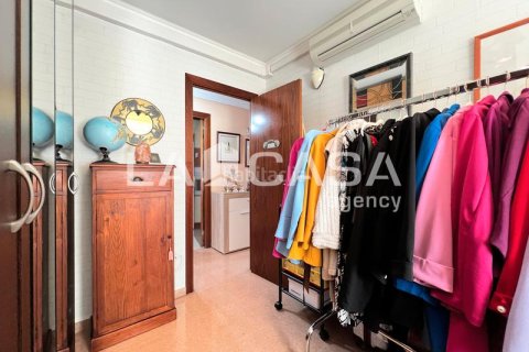 Apartamento de 3 dormitorios en venta en Badalona, Barcelona, Cataluña, Spain № 2176 - foto 19